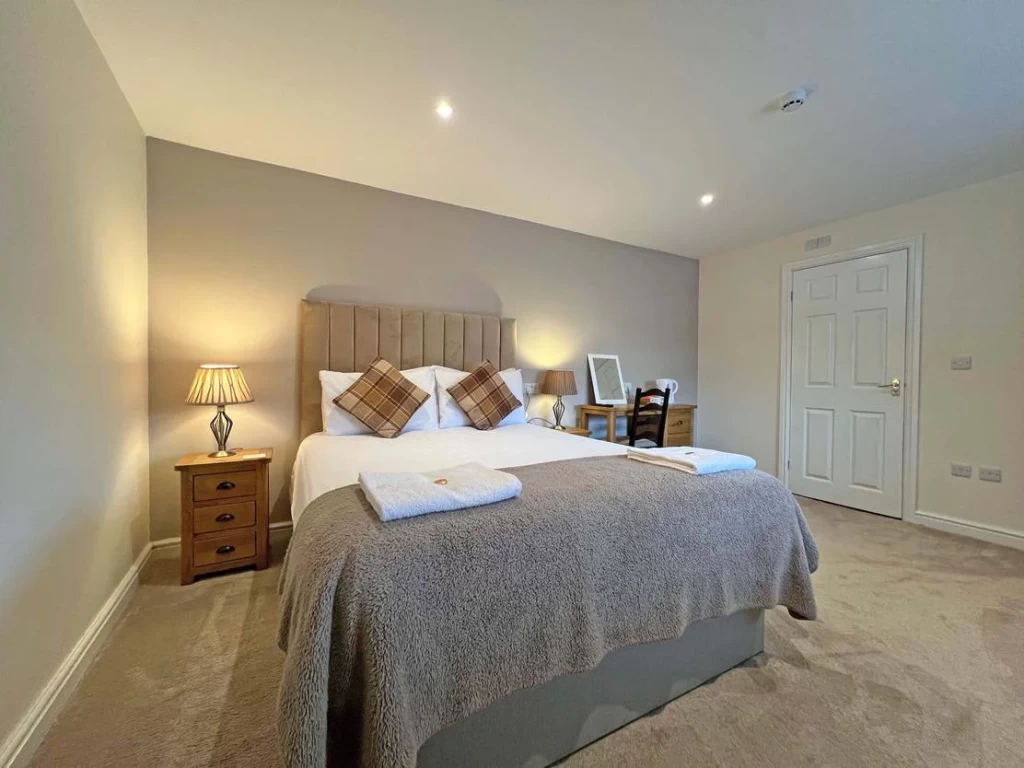 direct hotel booking burneston woodman inn